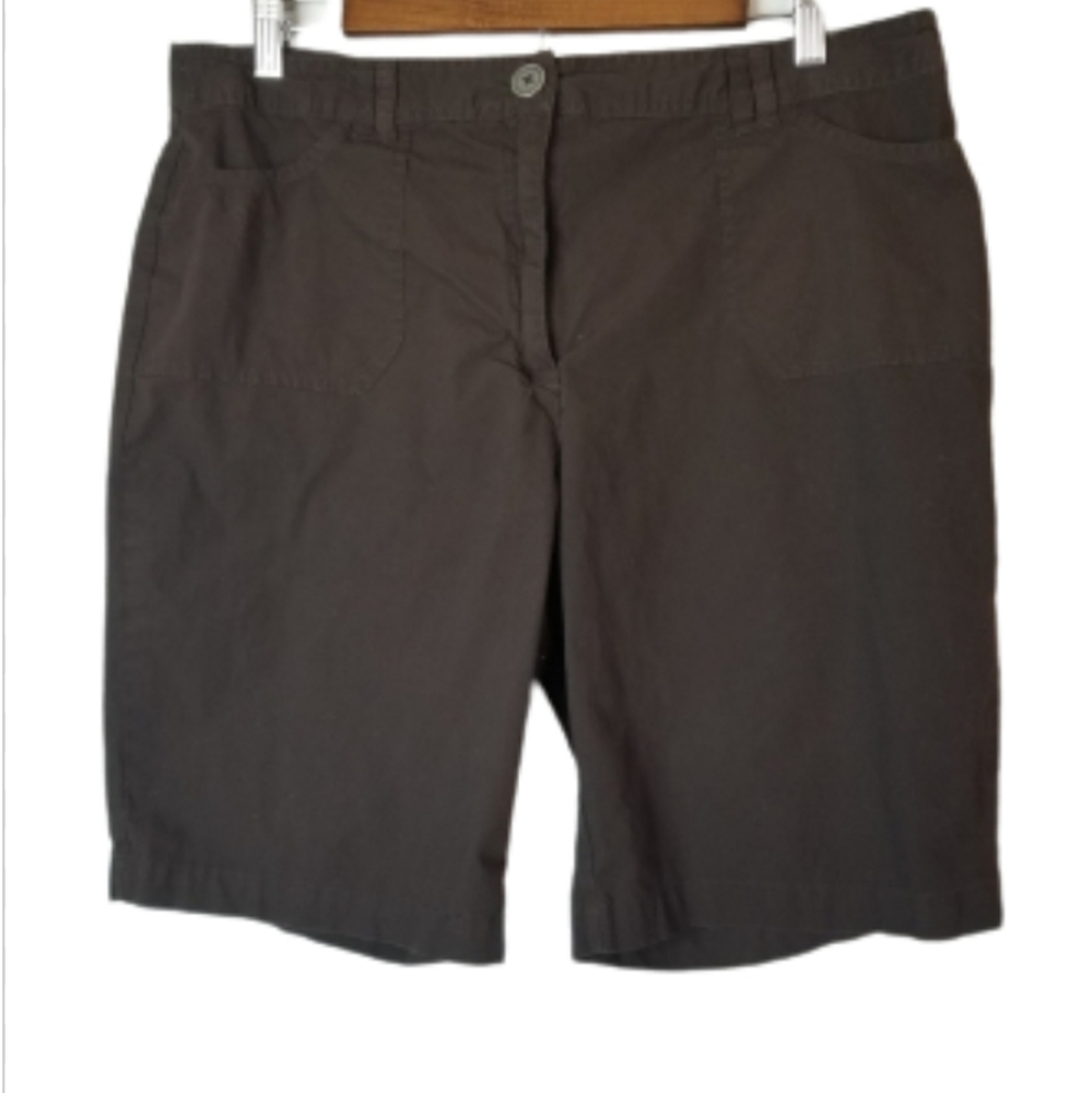 Westport size 8 brown shorts